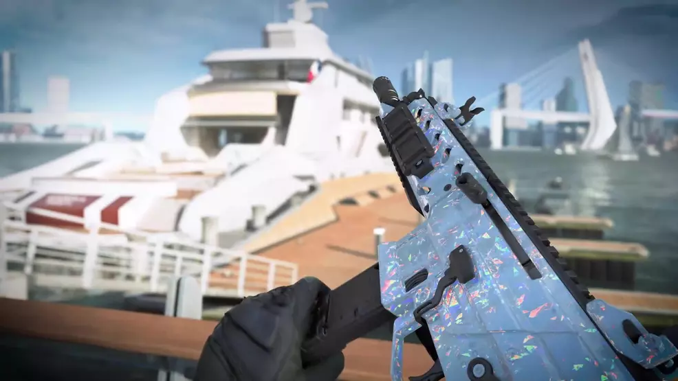 BO7 Campaign camo - Moonstone: white-blue crystal with prismatic facets